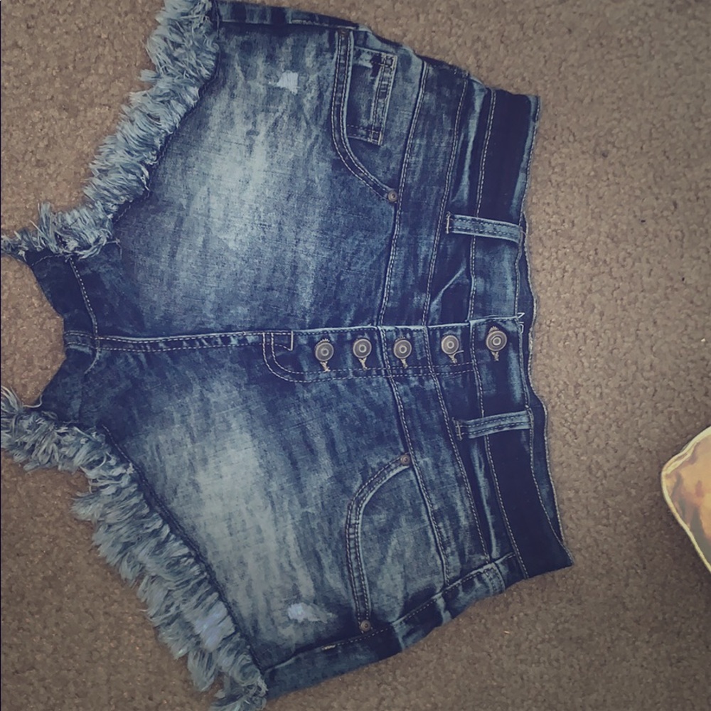 high wasted shorts . only wore them once .